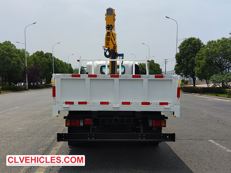 ISUZU box truck mounted crane