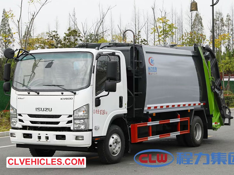 ISUZU 6CBM garbage truck
