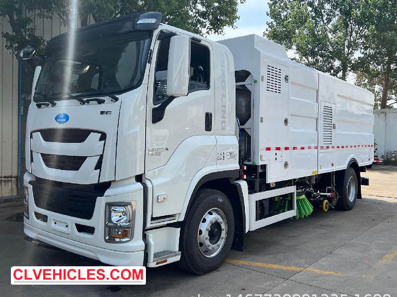 ISUZU road sweeper truck